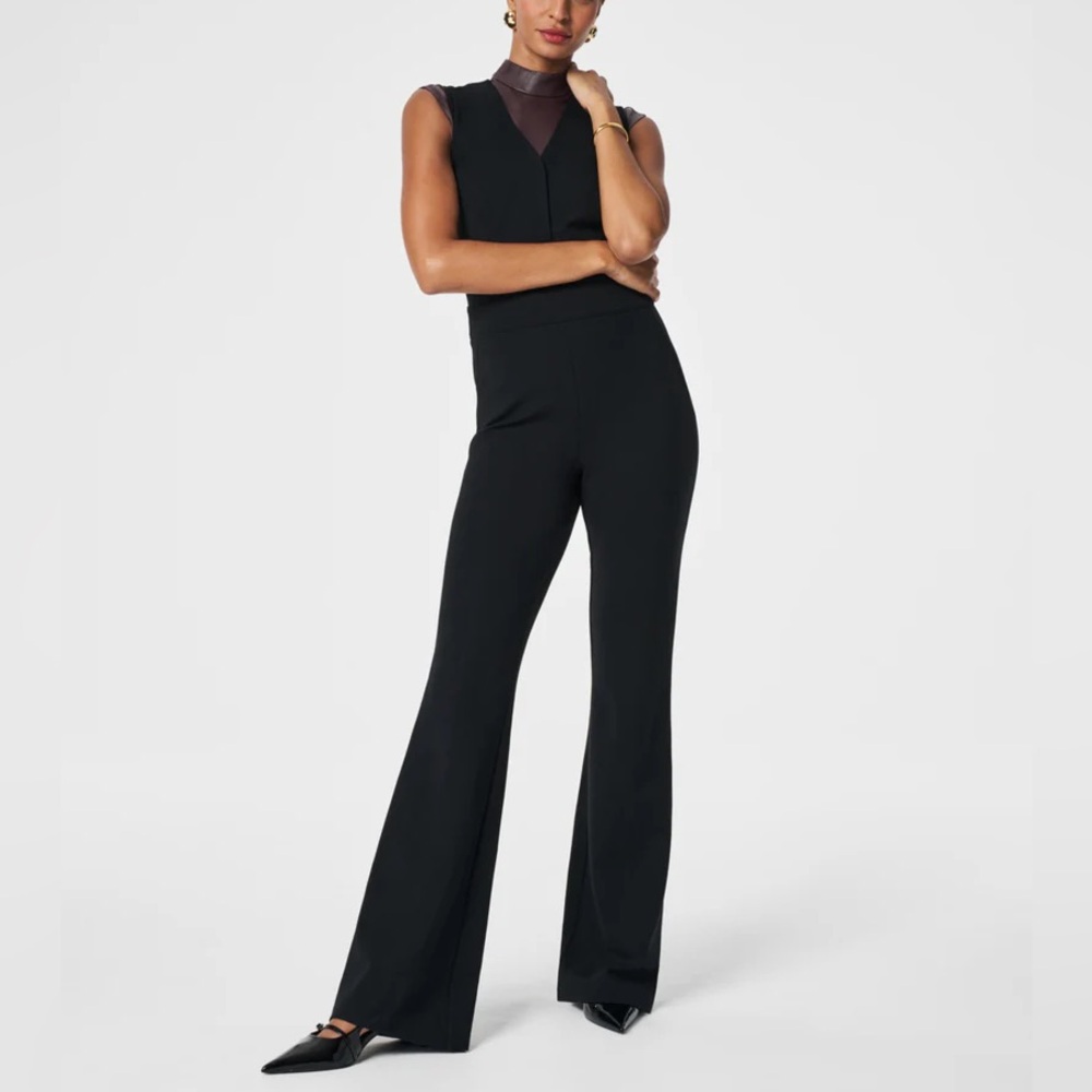 Elegant Black Sleeveless Jumpsuit